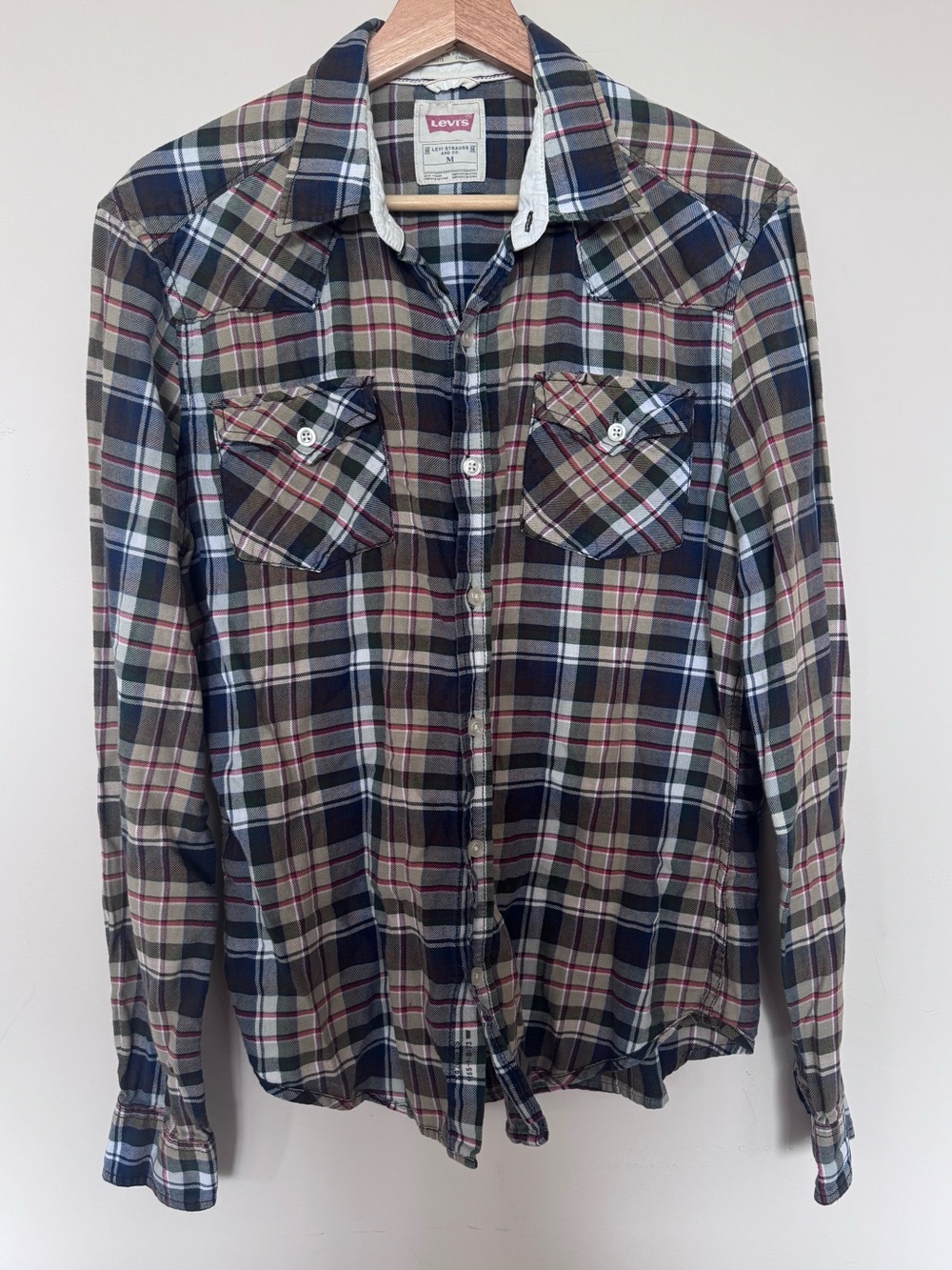 Levi's Men's Plaid Button‑Down Shirt in Olive/Blue Western Cowboy Style